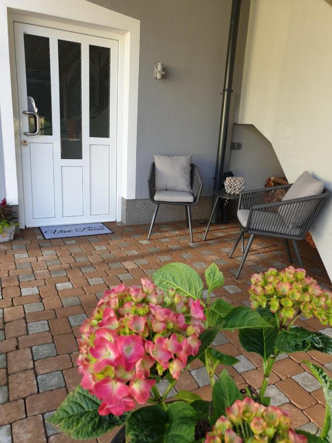 Vive Diem Haus im Ennstal Exterior foto
