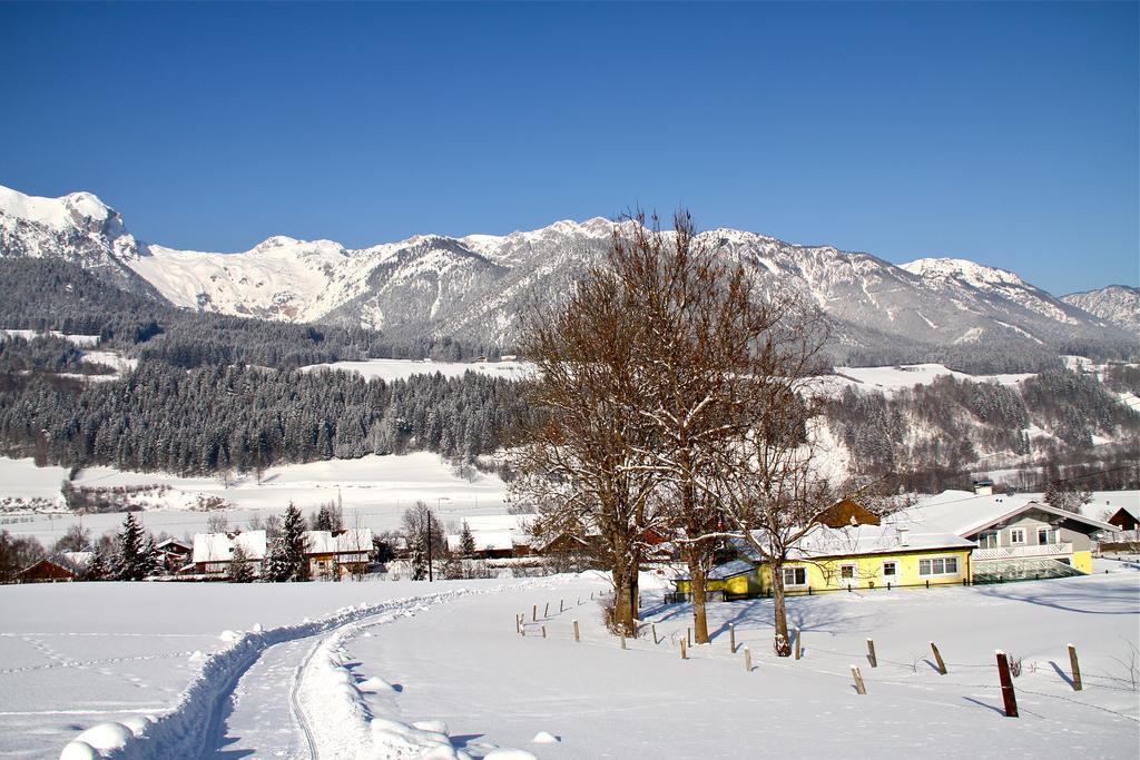 Vive Diem Haus im Ennstal Exterior foto